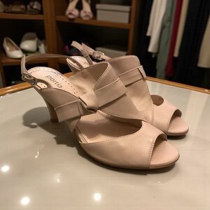 PORTIA BEIGE LEATHER SLING BACK/ OPEN TOE HIGH HEELS/ Size 7.5M